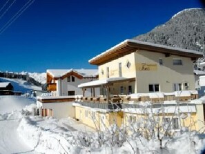 Exterior - Apartment Lea by Interhome (Umhausen)