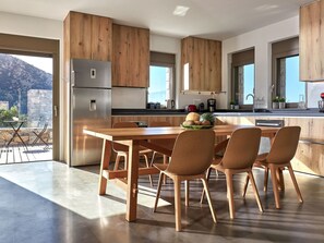 Dining - Villa Adagio mit Privatpool in Vrachasi, Kreta by Interhome (Neapolis Kriti)