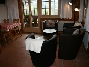 Living area - Apartment  by Interhome (Horboden)