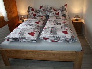 2 bedrooms