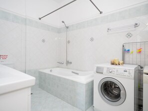 Towels - Romanze Traum Meteor 2 by Interhome (Kalabaka)