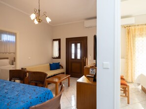 Living area - Romanze Traum Meteor 2 by Interhome (Kalabaka)