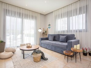 TV - mit eigenem Garten und Grill by Interhome (Faliraki)
