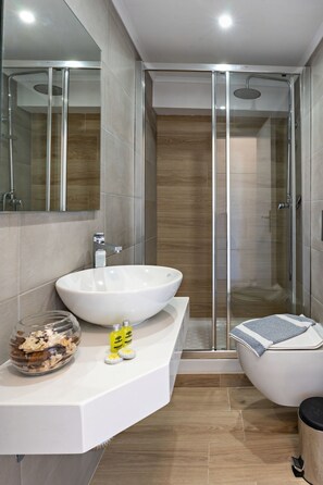 Towels - mit Balkon für 3 Personen by Interhome (Roumeli)