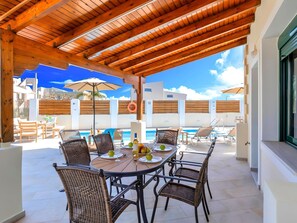 Outdoor dining - Eliomar Villa am Strand by Interhome (Georgioupoli)