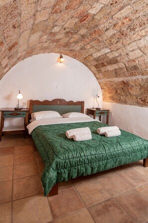 Internet - "3BRtraditionelles Haus" im Schloss by Interhome (Monemvasia)