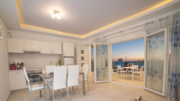 Dining - "Mimosa" direkt am Strand by Interhome (Matala)