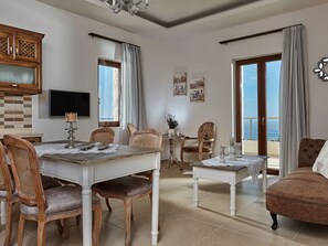 Dining - Apartment Orelia by Interhome (Matala)