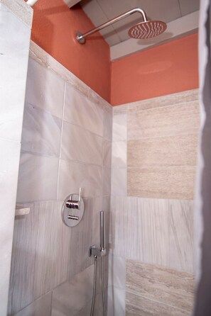 Towels - "Goulas" mit Blick auf das Wasser by Interhome (Monemvasia)