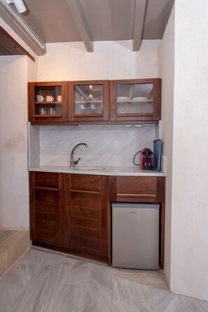Interior - "Goulas" mit Blick auf das Wasser by Interhome (Monemvasia)