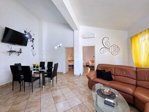 Living area - Apartment TOP 2 by Interhome (Polje)