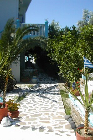 Property grounds - Wohnung mit Wasserblick by Interhome (Kampos Marathokampos)