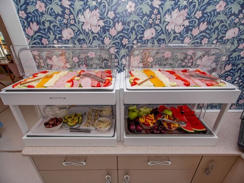 mit Terrasse by Interhome