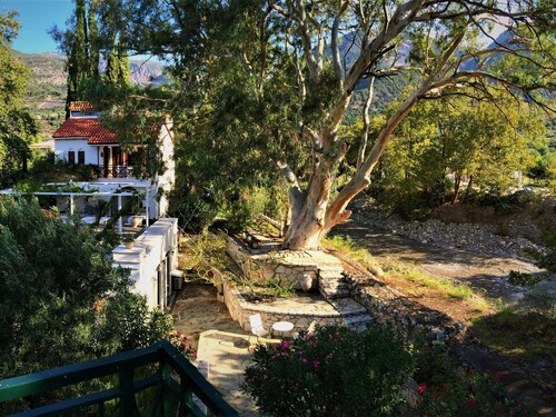 Spiti Louloudia by Interhome