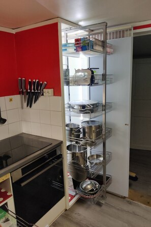 Fridge, oven, cookware/dishes/utensils - Källtorp 129 by Interhome (Ruda)