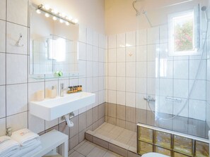 Towels - "Blue Villa" by Interhome (Agios Konstantinos)