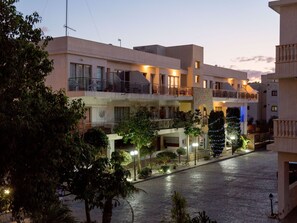 Exterior - mit Terrasse by Interhome (Paphos)