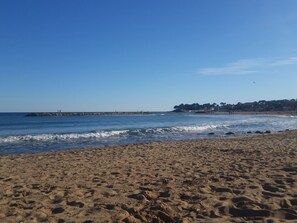 Beach - Die Sonne der Côte d'Azur by Interhome (Saint-Raphaël)