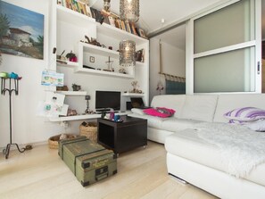 TV - Wohnung in Rijeka mit Terrasse und Grill by Interhome (Rijeka)