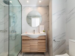 Towels - Schöne Villa Oriens in Gennadio by Interhome (Gennadi)