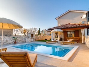 Pool - "Villa Nima" mit privatem Pool by Interhome (Barban)