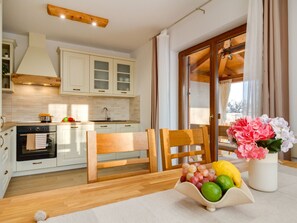 Fridge, microwave, oven, dishwasher - "Villa Nima" mit privatem Pool by Interhome (Barban)