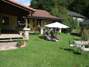 Outdoor dining - Châlet Hochmatt by Interhome (Jaun)