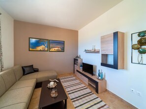 TV - Mare Blu 1 am Strand by Interhome (Gennadi)
