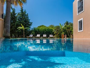 Pool - Luxusvilla Rhodos by Interhome (Ialyssos)