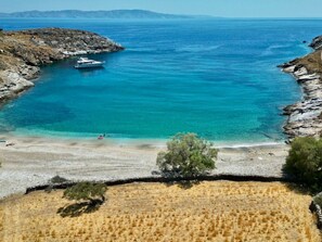 Beach - Ruhig gelegene Wohnung mit Meerblick an einem abgelegenen Strand by Interhome (Kea)