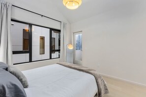 Strygejern/strygebræt, Wi-Fi, sengetøj