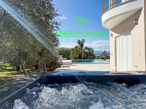 Terrace/patio - Anwesen "Villa Livadia" mit Infinity-Pool by Interhome (Drepano)