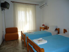 Internet - Wohnung mit großem Balkon und herrlichem Meerblick by Interhome (Drepano)