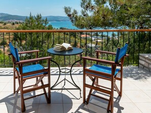 Property grounds - in Thasos mit Garten und Terrasse by Interhome (Limenaria)