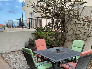 Outdoor dining - MYHIDEAWAY APARTMENT mit kostenlosem WiFi by Interhome (Peyia)