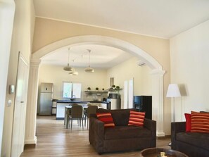 TV - Villa mit privatem Pool by Interhome (Manduria)