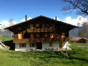 Exterior - Gemütliche Ferienwohnung auf der Axalp by Interhome (Brienz)