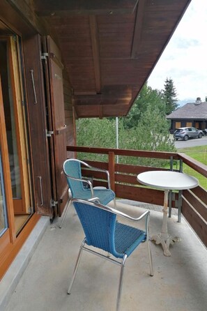 Terrace/patio - Hüttbödeli by Interhome (Brienz)
