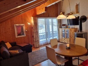 TV, fireplace - Hüttbödeli by Interhome (Brienz)