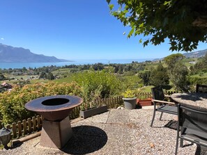 Outdoor dining - Vigneronne, Vigne by Interhome (Montreux)