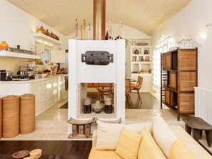 TV, fireplace, DVD player - in Ostuni mit Privatem Pool by Interhome (Ostuni)