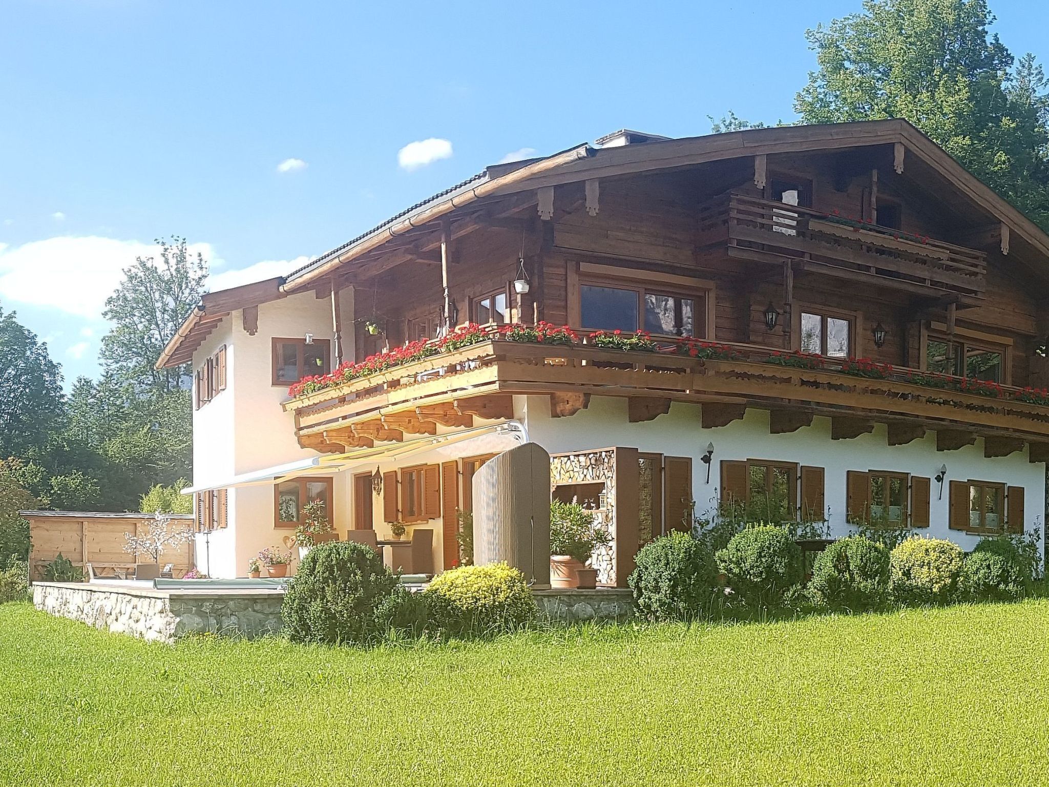 المنشأة من الخارج