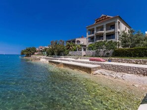 Beach - Wohnung mit Blick auf das Wasser by Interhome (Zadar/Bibinje)