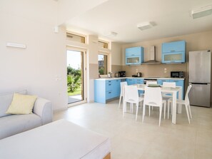 Interior - Villa Thalassa mit Schwimmbad und Garten by Interhome (Aghios Mattheos)