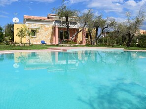 Pool - Villa Thalassa mit Schwimmbad und Garten by Interhome (Aghios Mattheos)