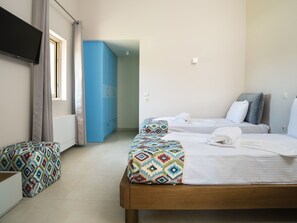 Unclassified image, 3 of 18, button - Villa Thalassa mit Schwimmbad und Garten by Interhome (Aghios Mattheos)