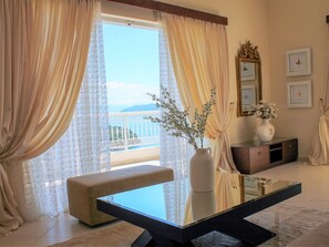 Interior - Wunderschöne Villa mit Panoramablick auf das Meer by Interhome (Kalami)