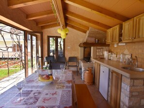 Fridge, microwave, oven, dishwasher - Apartment ALEX 4 by Interhome (Umag)