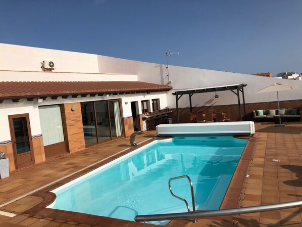 A heated pool - Villa los palmitos Familiäre Privatvilla mit Pool by Interhome (Arucas)