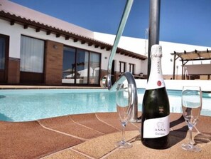 A heated pool - Villa los palmitos Familiäre Privatvilla mit Pool by Interhome (Arucas)